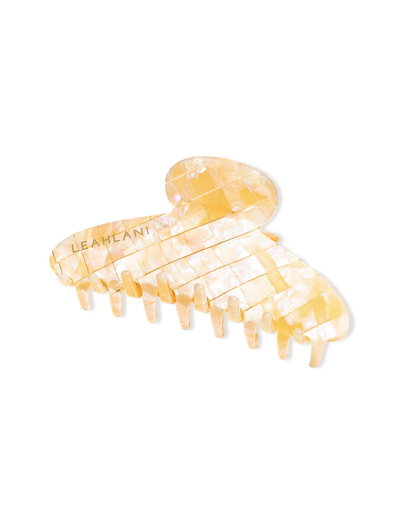 The Pearlescent Clip